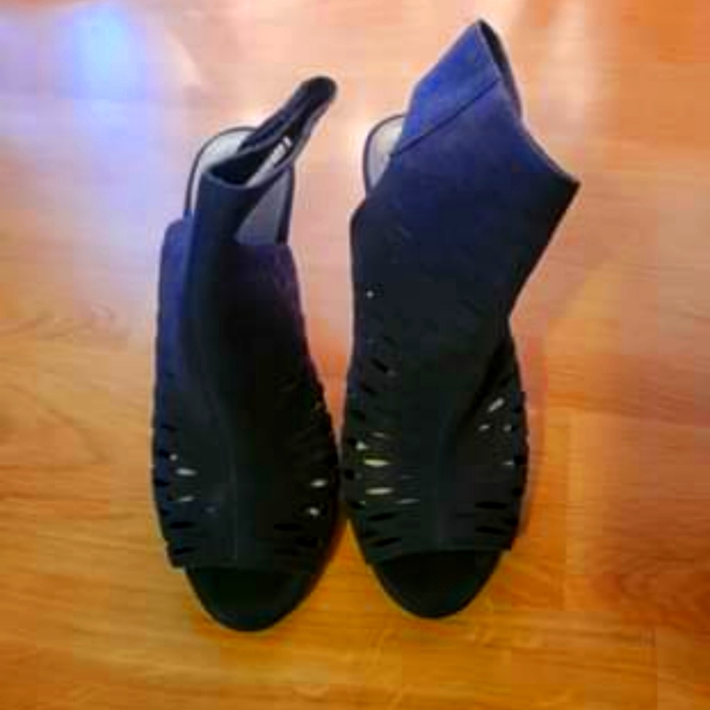 Vince Camuto heels